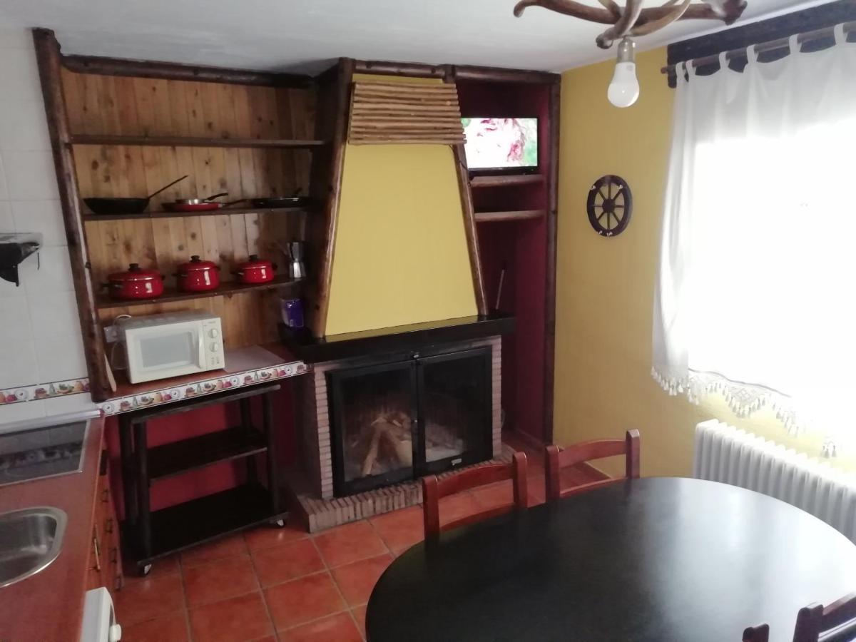 Pensjonat Fuente Del Gamellon Buenache de la Sierra Zewnętrze zdjęcie