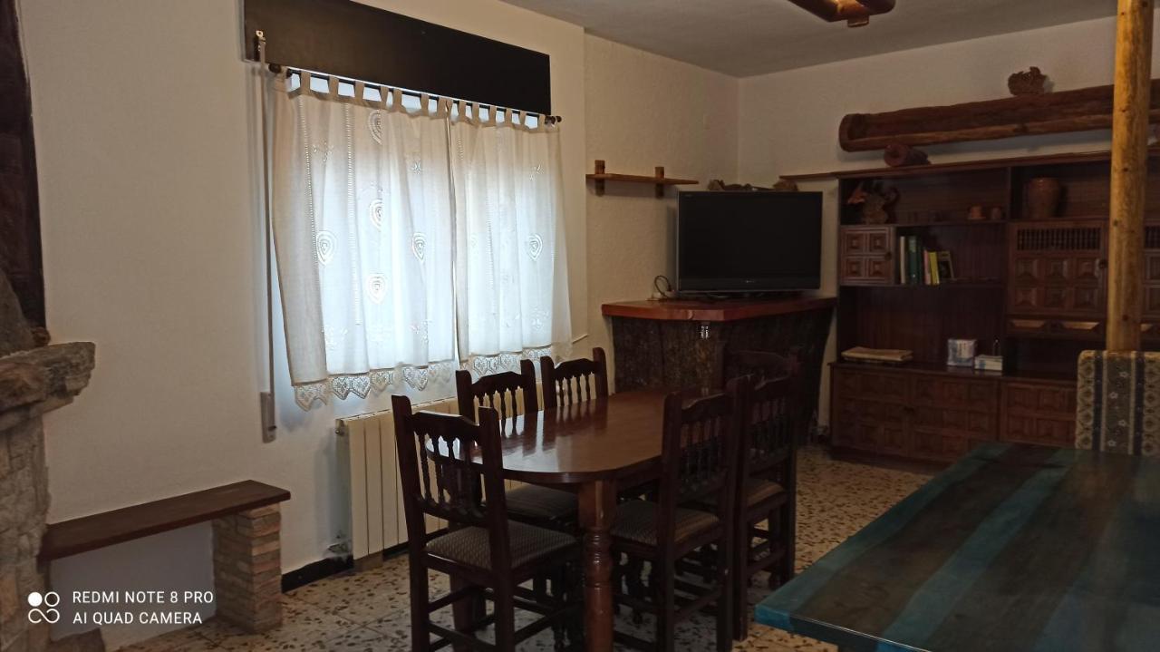 Pensjonat Fuente Del Gamellon Buenache de la Sierra Zewnętrze zdjęcie